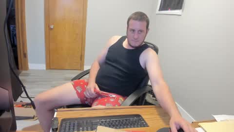 Snapshot of magicman176 chatting on 10.05.25 Magic176 online show from 10.05.25