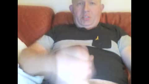Snapshot of magicman250 chatting on 09.28.25 magicman250 online show from 09.28.25