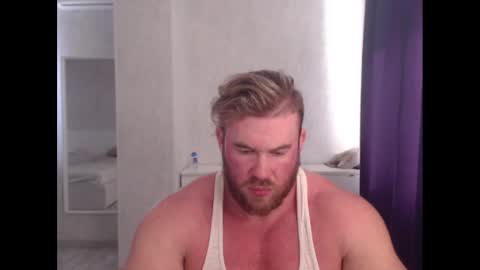 Snapshot of magicmax2017 chatting on 12.02.24 magicmax2017 online show from 12.02.24