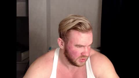 Snapshot of magicmax2017 chatting on 02.28.25 magicmax2017 online show from 02.28.25