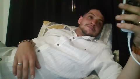 Snapshot of magico_9809 chatting on 01.04.25 BRAYAN online show from 01.04.25