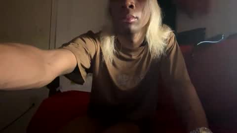 Snapshot of magiicboo chatting on 10.23.25 magiicboo online show from 10.23.25