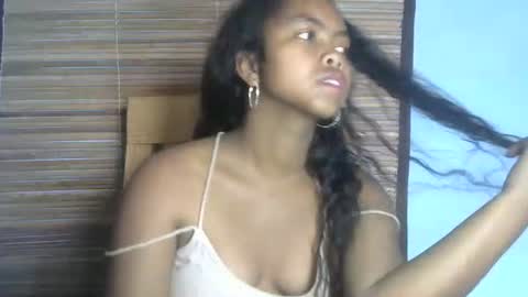 Snapshot of magowan chatting on 09.18.25 MARGOWAN online show from 09.18.25