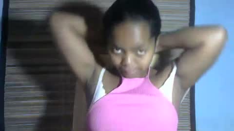 Snapshot of magowan chatting on 09.29.25 MARGOWAN online show from 09.29.25