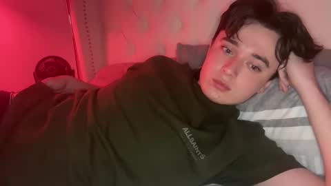 Snapshot of magtan chatting on 10.17.25 magtan online show from 10.17.25