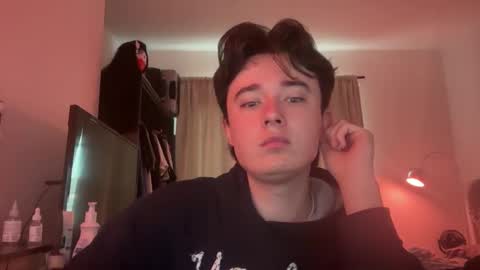 Snapshot of magtan chatting on 10.20.25 magtan online show from 10.20.25