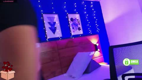 Snapshot of mahia_queen chatting on 02.20.26 Dani online show from 02.20.26