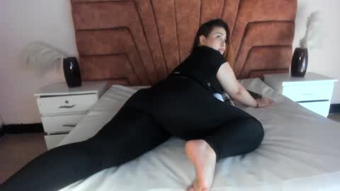 Snapshot of mahiasmith13 chatting on 02.05.25 MAHIA online show from 02.05.25