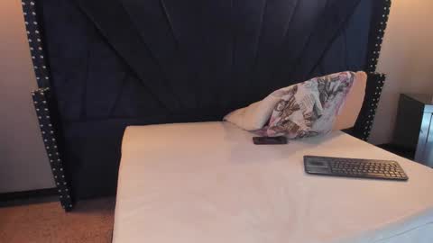 MAHIA online show from 12.18.25