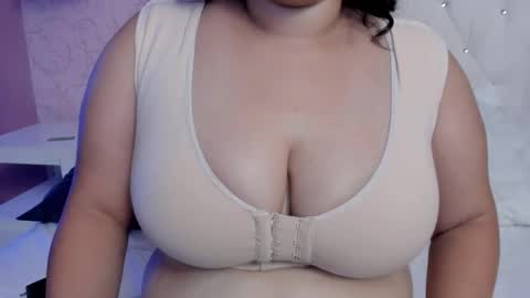 Snapshot of mahlakhalifa chatting on 05.06.26 mahlakhalifa online show from 05.06.26