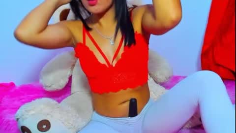Maia Bronce online show from 07.19.26