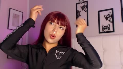 Maia Reficco online show from 04.07.26