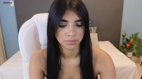 Maiaa Ruiz  online show from 12.12.24