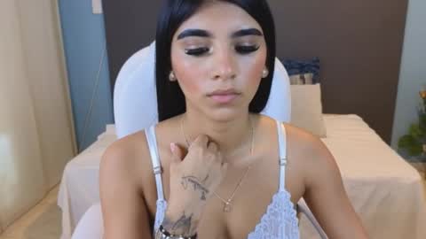 Maiaa Ruiz  online show from 01.02.25