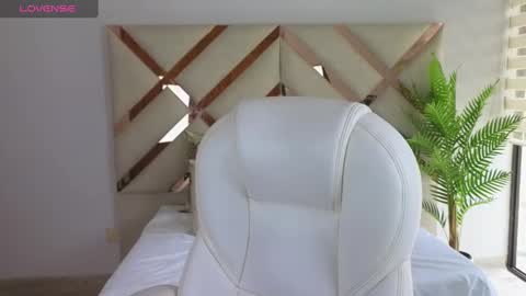 Maiaa Ruiz  online show from 03.11.25