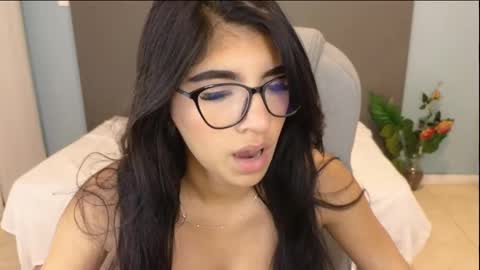 Maiaa Ruiz  online show from 10.03.25