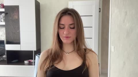 Snapshot of maiabarthe chatting on 07.12.26 M I A online show from 07.12.26