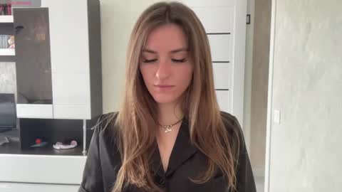 Snapshot of maiabarthe chatting on 07.28.26 M I A online show from 07.28.26