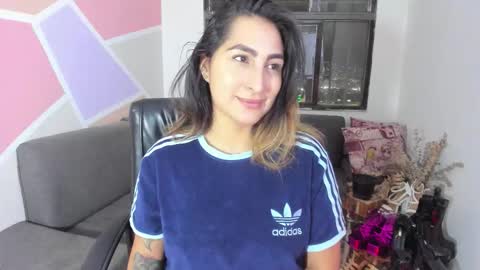   online show from 11.06.25