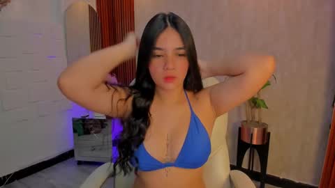 Snapshot of maiaevans1 chatting on 01.17.26 Maia online show from 01.17.26