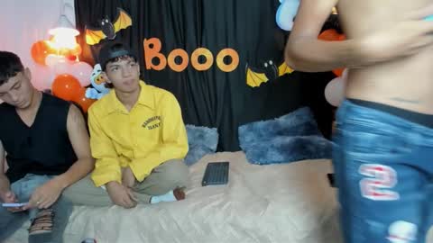 Snapshot of maicol_cum23 chatting on 10.14.25 maicol_cum23 online show from 10.14.25