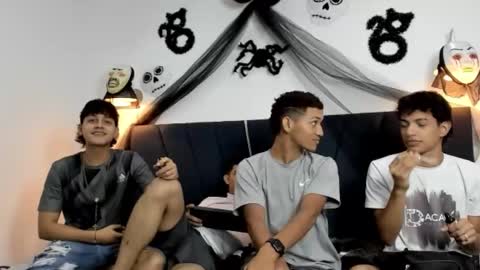 Snapshot of maicol_cum23 chatting on 10.19.25 maicol_cum23 online show from 10.19.25