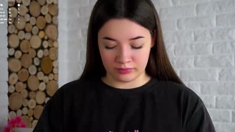 Snapshot of maidabuoy chatting on 02.13.26 Lucy online show from 02.13.26