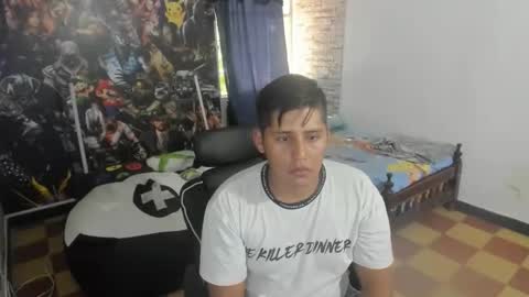 Snapshot of maiker_lozano_ chatting on 10.25.25 maiker lozano online show from 10.25.25
