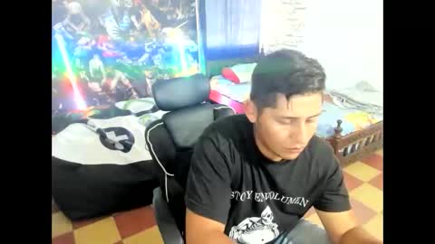 Snapshot of maiker_lozano_ chatting on 10.27.25 maiker lozano online show from 10.27.25