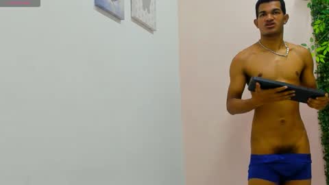 maikol_twinkx online show from 12.05.25