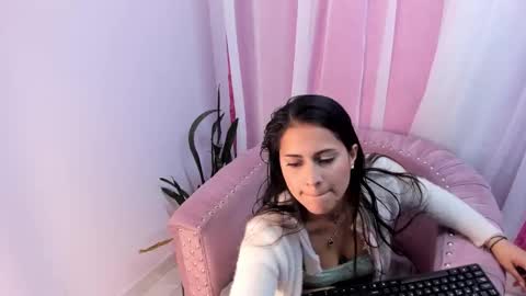 Maily Owens online show from 11.13.25