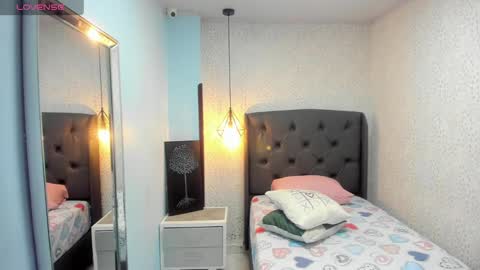 Snapshot of mailylove1 chatting on 02.19.25 M A I L Y online show from 02.19.25