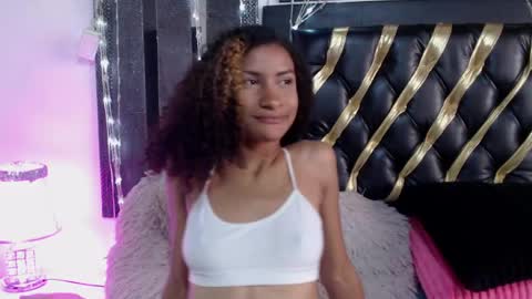 mailyn_gold online show from 05.11.26