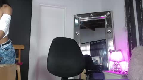 mailyn_gold online show from 05.23.26
