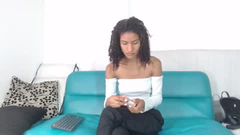 Snapshot of mailyn_gold chatting on 07.02.26 mailyn_gold online show from 07.02.26