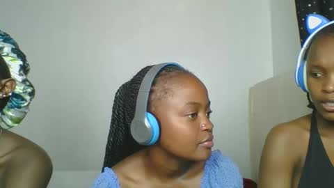 maira luv1 online show from 02.19.26