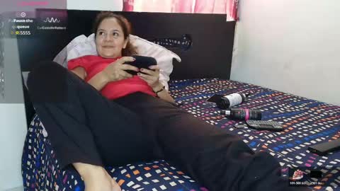 Snapshot of maira_milf chatting on 05.26.26 Maira online show from 05.26.26