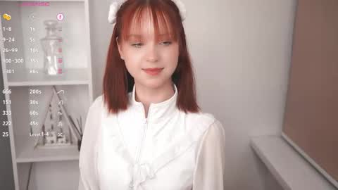 Snapshot of maisiemiller chatting on 02.08.26 Maisie online show from 02.08.26