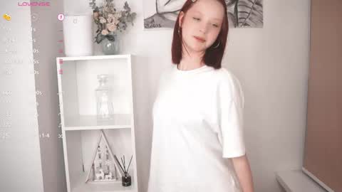 Snapshot of maisiemiller chatting on 02.09.26 Maisie online show from 02.09.26