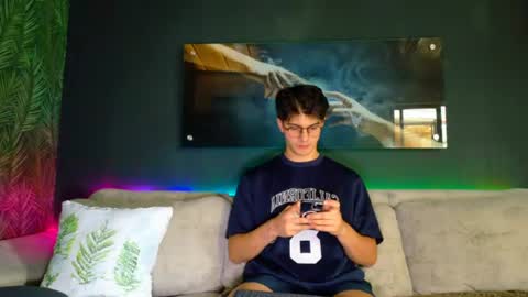 Snapshot of maisonbastian chatting on 06.16.26 Bastian Arslan online show from 06.16.26