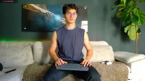 Snapshot of maisonbastian chatting on 06.23.26 Bastian Arslan online show from 06.23.26