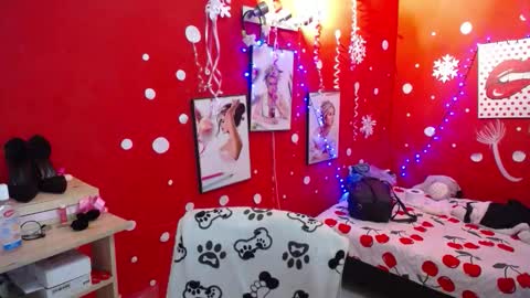 Maite online show from 11.08.25