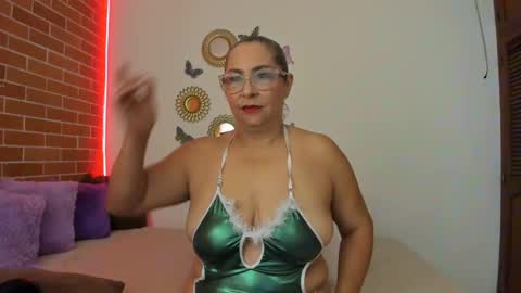 maja_hills online show from 12.22.24