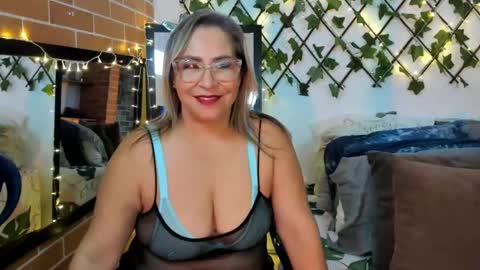 maja_hills online show from 03.07.25