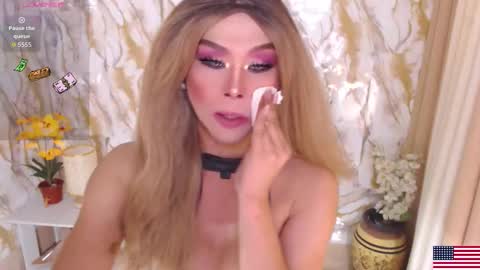 Snapshot of majestictrannycockx chatting on 02.09.26 Epitome of Goddess MISS EMERALD online show from 02.09.26