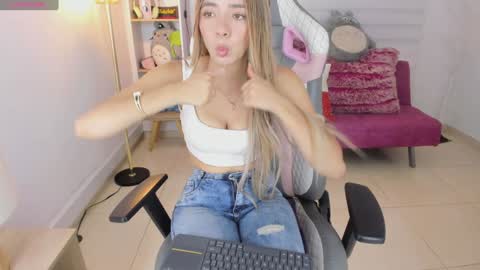 Majo online show from 12.11.24