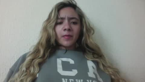 majo_gomezz online show from 11.28.25