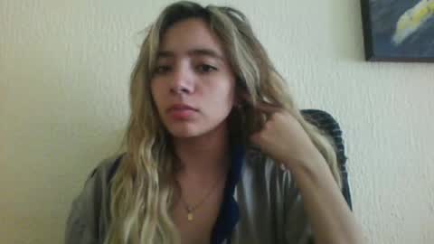 majo_gomezz online show from 12.01.25