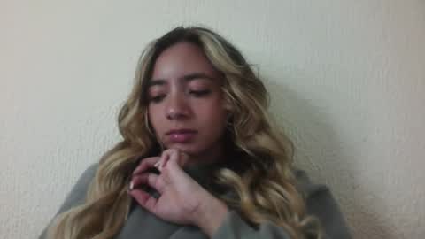 majo_gomezz online show from 01.13.26