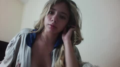 majo_gomezz online show from 01.19.26